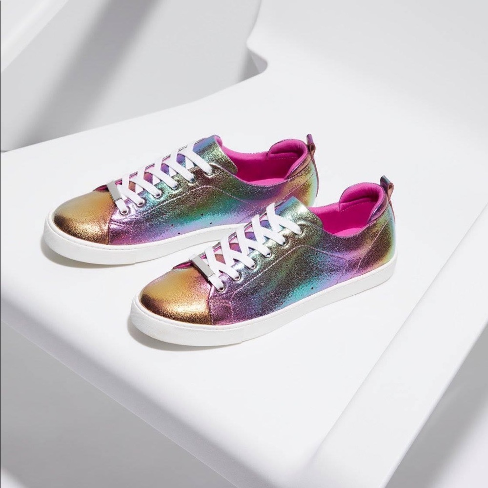 Aldo 7,5 holochrome sneakers